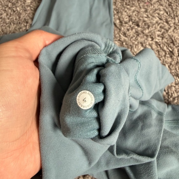 Lululemon Women’s Leggings - Picture 3 of 3